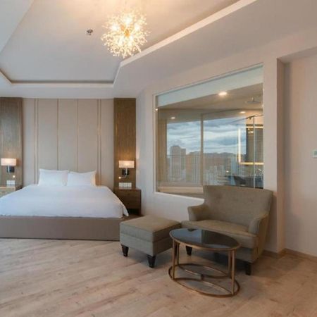 Homie Panorama Beachfront Residences Nha Trang Luaran gambar